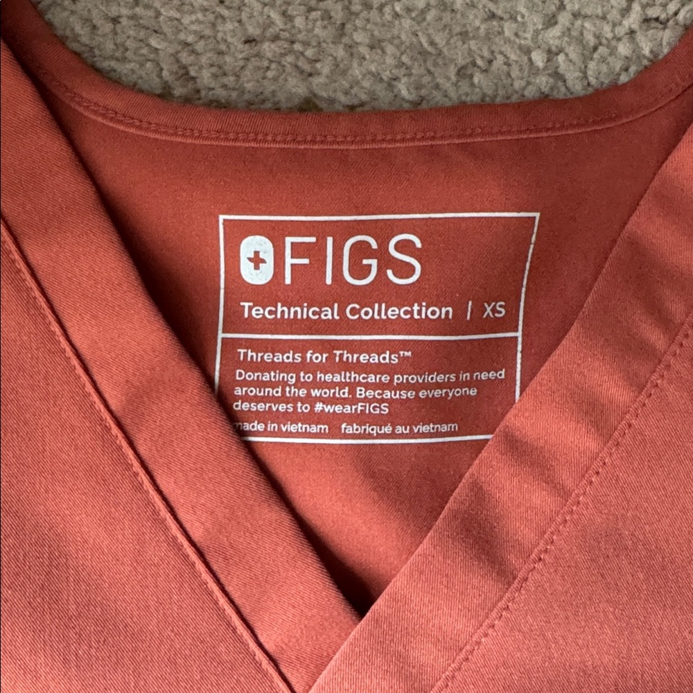 Figs Catarina top - Picture 2 of 2